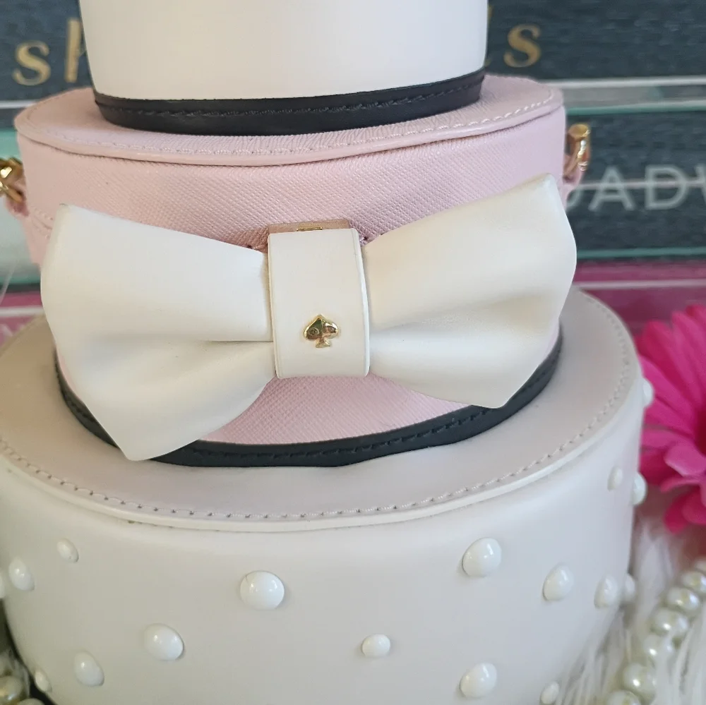 NEW Rare Kate Spade Wedding Belles Swan Pink White 3D Tiered Bridal Cake Clutch - Picture 3 of 16